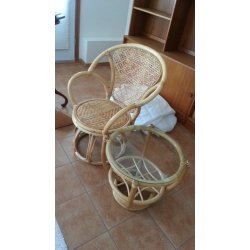 Wicker Chair w Matching Glass Top Side Table